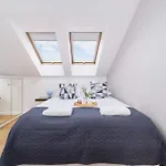 Jasny Apartament Z Parkingiem Obok Blon Krakowskich By Noclegi Renters
